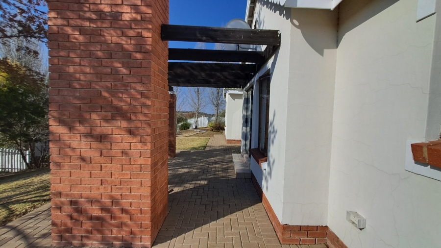 3 Bedroom Property for Sale in Hillside Free State